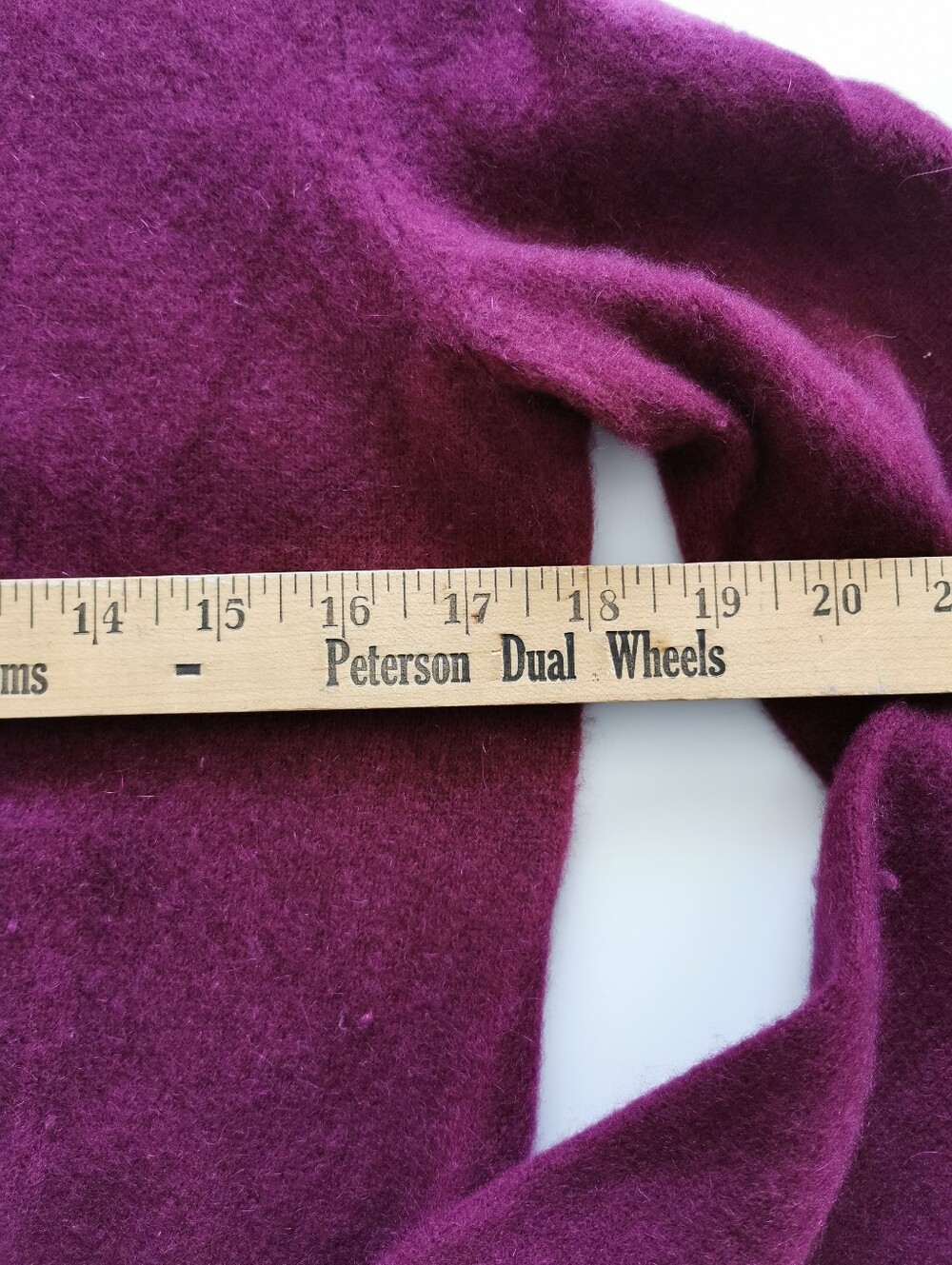 100% Cashmere Lord & Taylor Wine Button-Front Crewneck Long Sleeve Cardigan - Picture 4 of 5